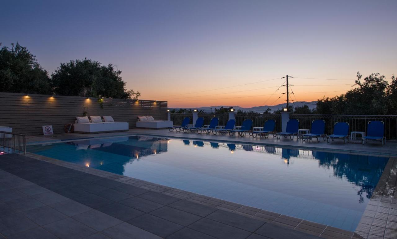 Varouxakis Hotel Platanias  Luaran gambar
