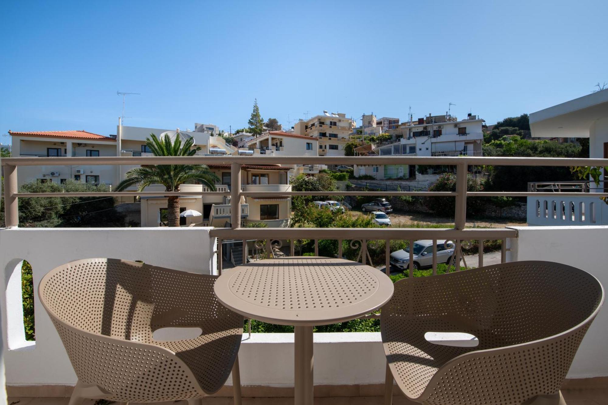 Varouxakis Hotel Platanias  Luaran gambar